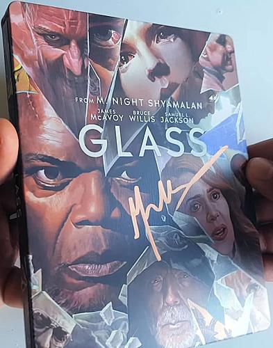 Klicke auf die Grafik für eine vergrößerte Ansicht

Name: Glass-steelbook-bestbuy-1.jpg
Ansichten: 139
Größe: 98,6 KB
ID: 87377