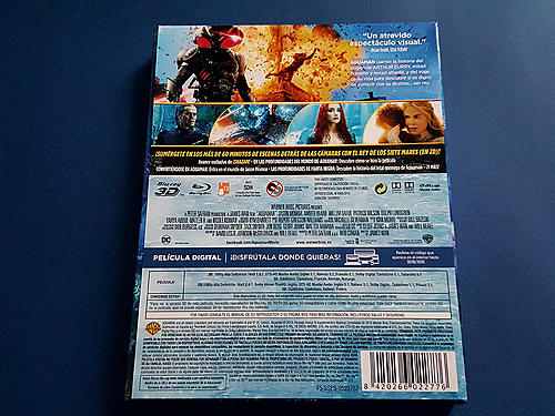 Klicke auf die Grafik für eine vergrößerte Ansicht

Name: fotografias-del-digibook-de-aquaman-en-blu-ray-3d-original.jpg
Ansichten: 102
Größe: 281,3 KB
ID: 95903