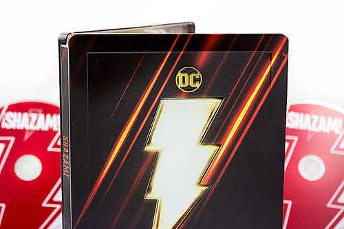 Klicke auf die Grafik für eine vergrößerte Ansicht

Name: fotografias-del-steelbook-de-shazam-en-blu-ray-3d-original.jpg
Ansichten: 71
Größe: 177,0 KB
ID: 142727