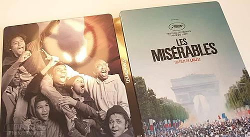 Klicke auf die Grafik für eine vergrößerte Ansicht

Name: Les-Mis%C3%A9rables-steelbook-2.jpg
Ansichten: 115
Größe: 54,6 KB
ID: 233222