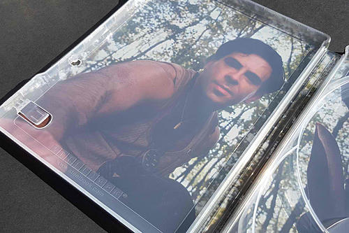 Klicke auf die Grafik für eine vergrößerte Ansicht

Name: fotografias-del-steelbook-de-malditos-bastardos-en-uhd-4k-y-blu-ray-original (16).jpg
Ansichten: 98
Größe: 106,8 KB
ID: 321974