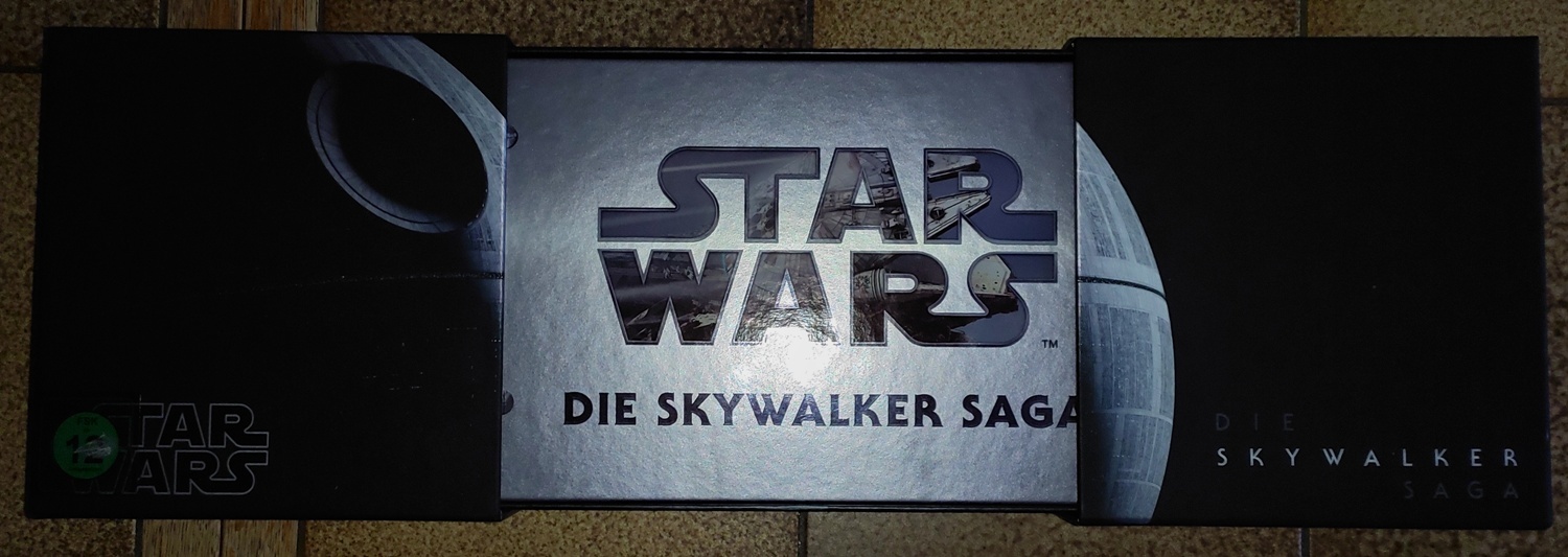 Klicke auf die Grafik für eine vergrößerte Ansicht

Name: Skywalker Saga 05.jpg
Ansichten: 110
Größe: 234,3 KB
ID: 328372