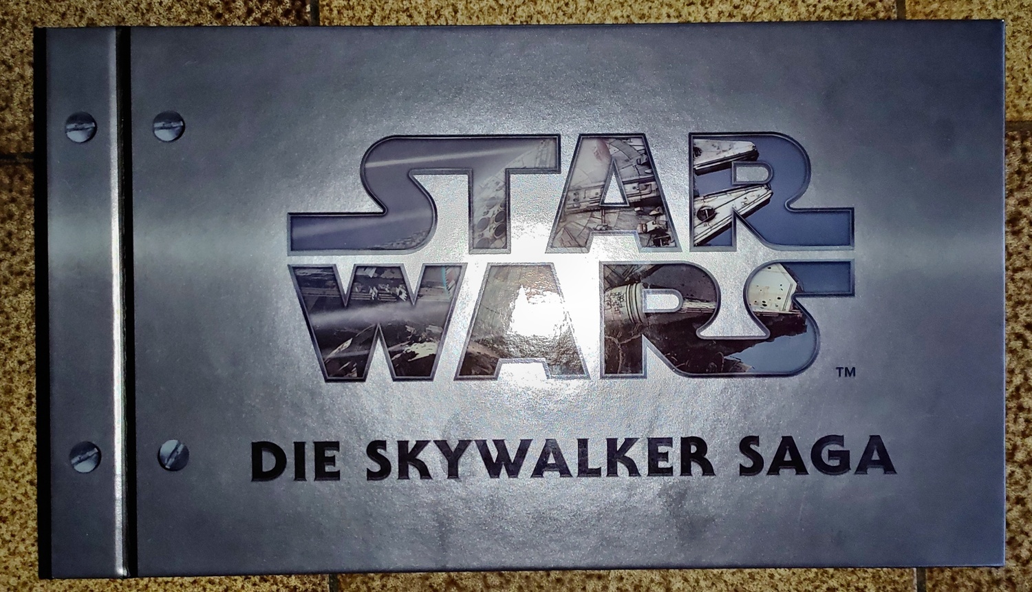 Klicke auf die Grafik für eine vergrößerte Ansicht

Name: Skywalker Saga 07.jpg
Ansichten: 97
Größe: 526,4 KB
ID: 328374