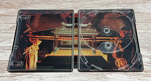 Klicke auf die Grafik für eine vergrößerte Ansicht

Name: fotografias-del-steelbook-de-indiana-jones-en-busca-del-arca-perdidaen-uhd-4k-y-blu-ray-original (8).jpg
Ansichten: 82
Größe: 221,5 KB
ID: 349221