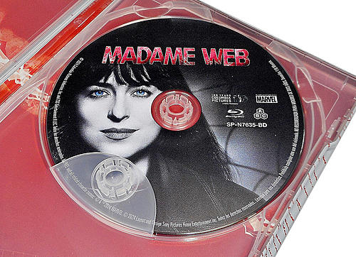 Klicke auf die Grafik für eine vergrößerte Ansicht

Name: fotografias-del-steelbook-de-madame-web-en-uhd-4k-y-blu-ray-original (11).jpg
Ansichten: 33
Größe: 328,9 KB
ID: 418059